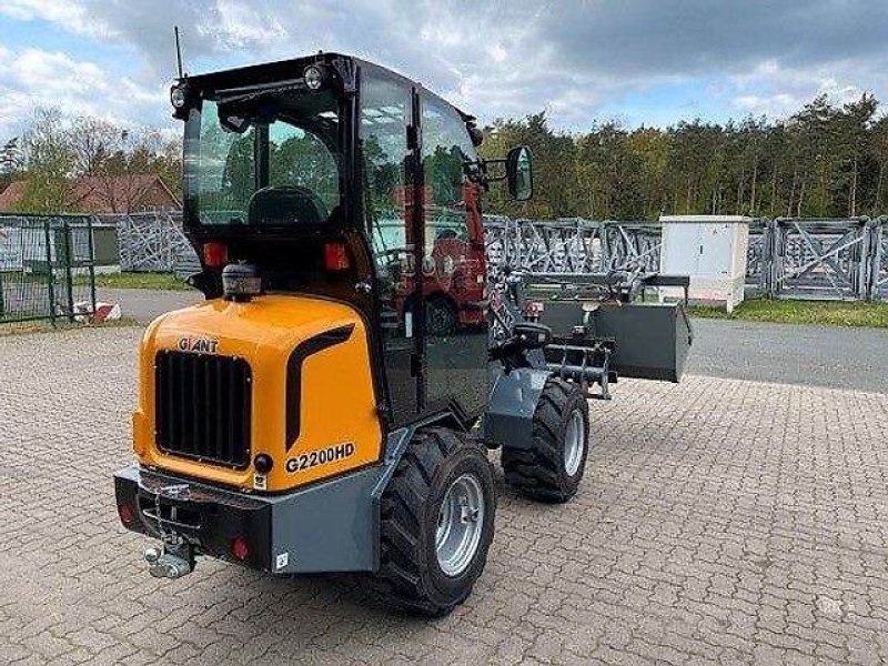 Radlader del tipo GiANT G2200 HD, Vorführmaschine en Bellenberg (Imagen 4)