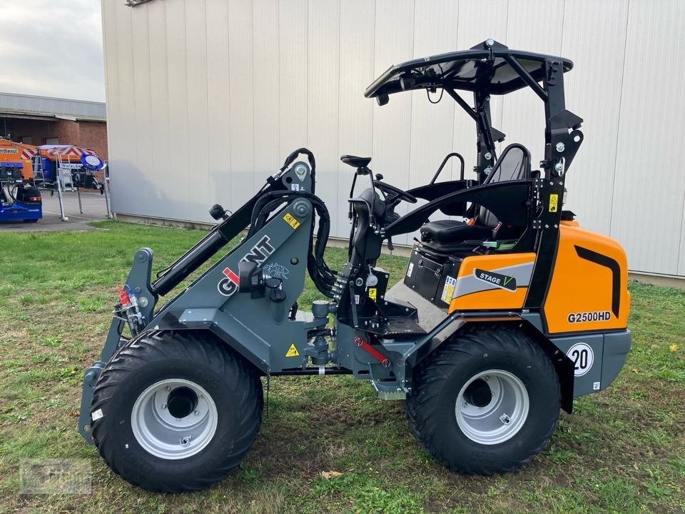 Radlader van het type GiANT G2500 HD, Neumaschine in Karstädt (Foto 1)