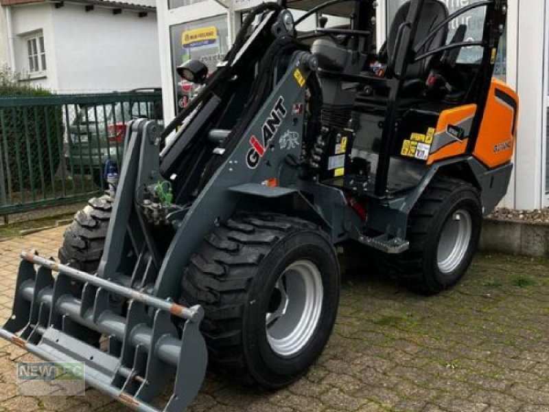 Radlader типа GiANT G2700 HD, Gebrauchtmaschine в Einbeck-Dassensen