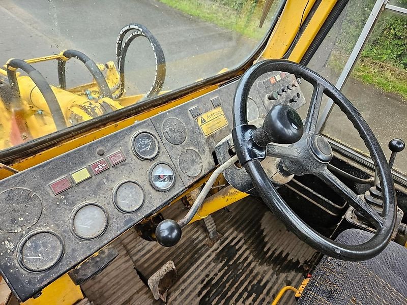 Radlader van het type Hanomag 22D Perkins Motor mit Schnellwechsler und Euroaufnahme Adapter, Gebrauchtmaschine in Honigsee (Foto 13)