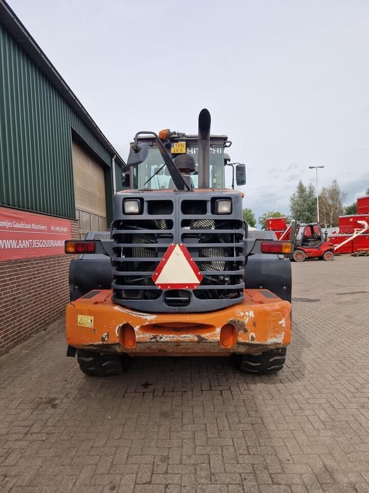 Radlader van het type Hitachi ZW 180, Gebrauchtmaschine in Goudriaan (Foto 4)