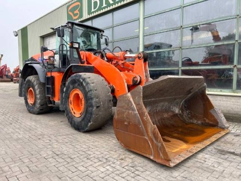 Radlader of the type Hitachi ZW 310-6, Gebrauchtmaschine in Roosendaal (Picture 3)