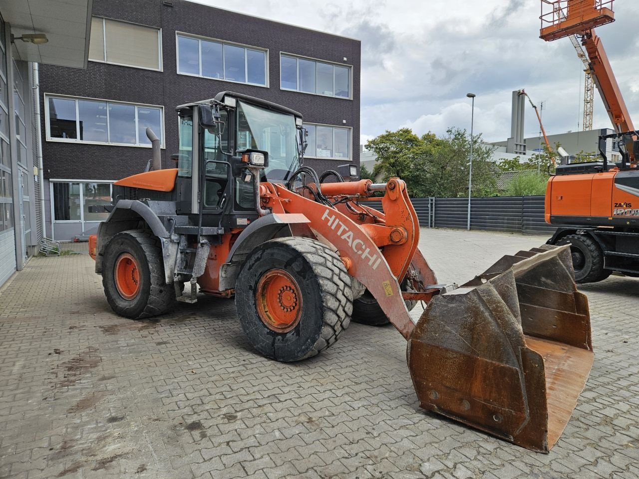 Radlader tip Hitachi ZW180, Gebrauchtmaschine in Veldhoven (Poză 4)