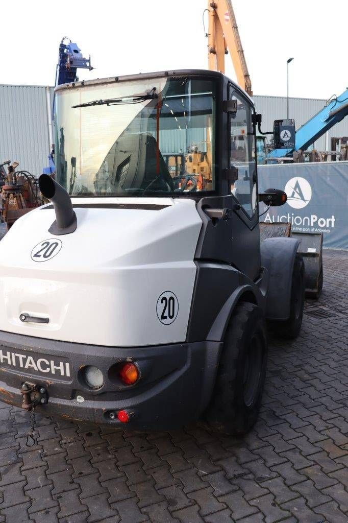 Radlader Türe ait Hitachi ZW75, Gebrauchtmaschine içinde Antwerpen (resim 5)