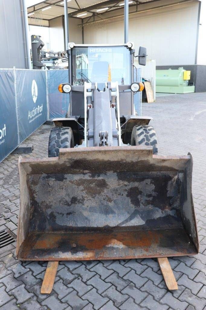 Radlader tip Hitachi ZW75, Gebrauchtmaschine in Antwerpen (Poză 8)