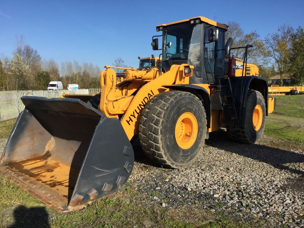 Radlader typu Hyundai hl770-9, Gebrauchtmaschine v L'ISLE JOURDAIN (Obrázek 1)