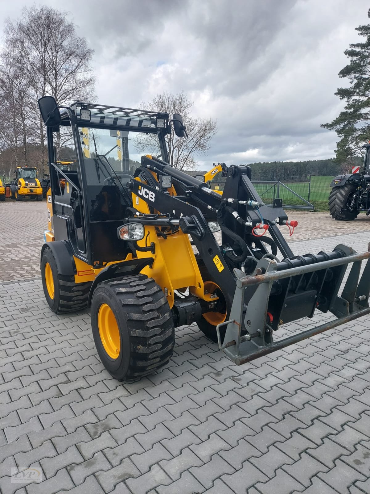 Radlader a típus JCB 403 E  (BLE Förderfähig mit 20 %), Neumaschine ekkor: Pegnitz (Kép 3)