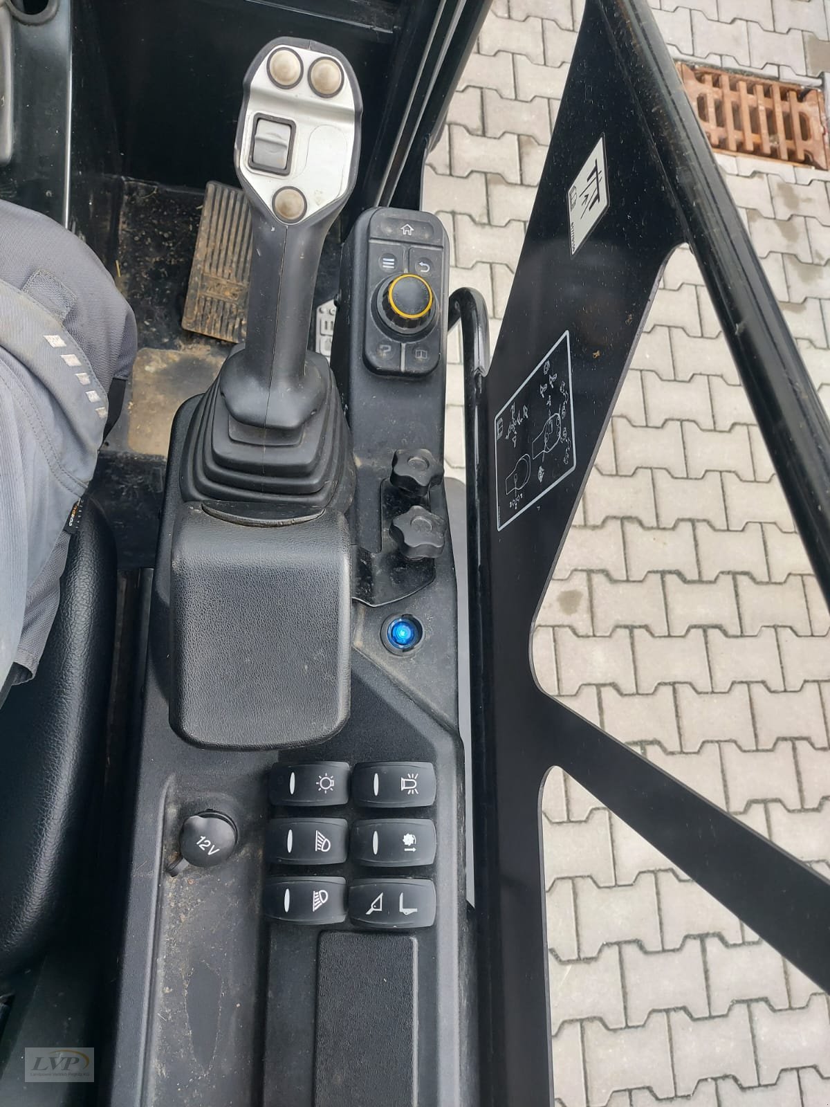 Radlader tip JCB 403 E  (BLE Förderfähig mit 20 %), Neumaschine in Pegnitz (Poză 9)