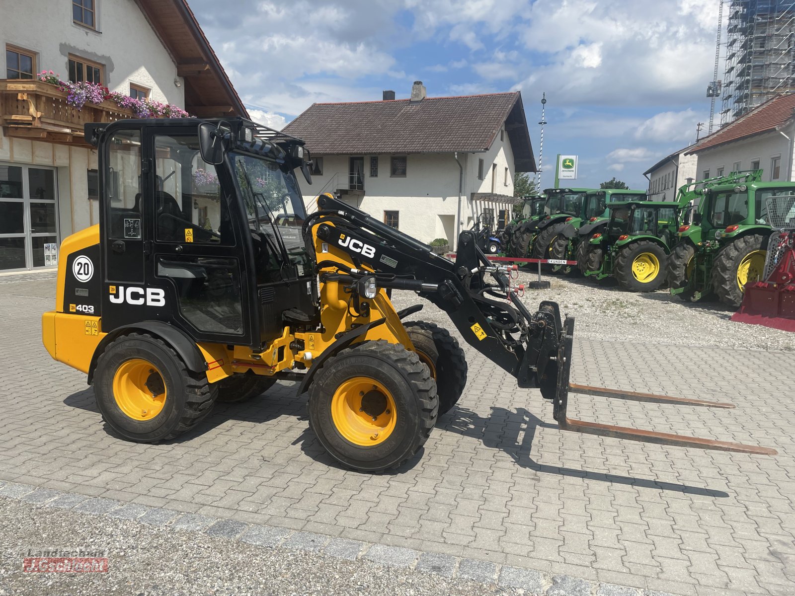 Radlader des Typs JCB 403 Smart Power, Gebrauchtmaschine in Mühldorf (Bild 5)