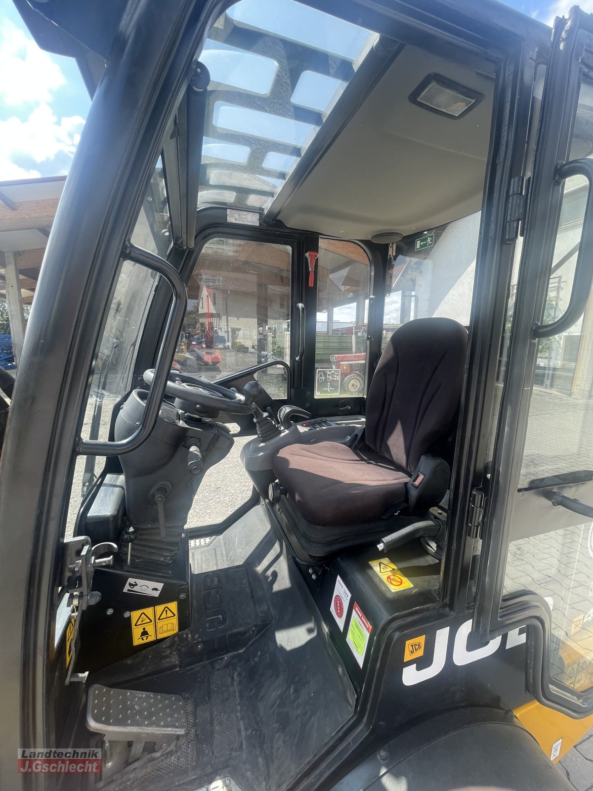 Radlader del tipo JCB 403 Smart Power, Gebrauchtmaschine In Mühldorf (Immagine 23)