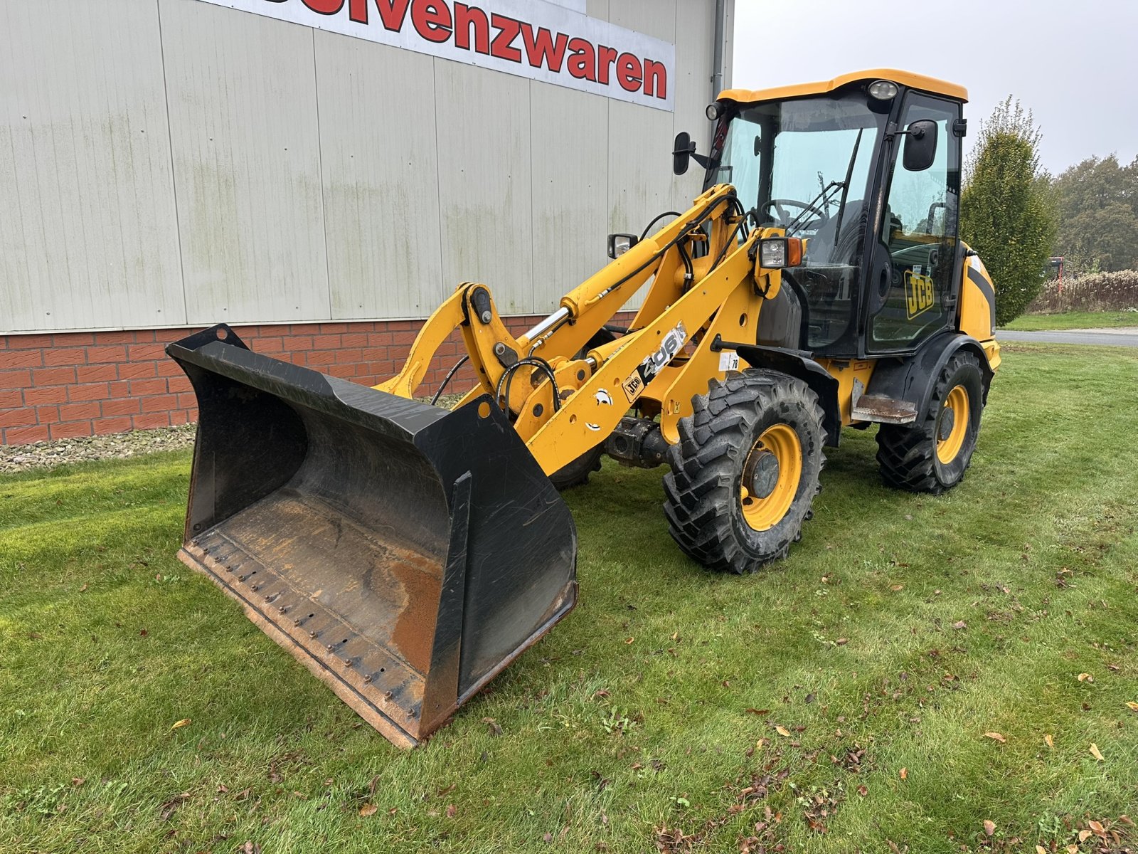 Radlader a típus JCB 406 Radlader / Hoflader inkl. hydr. SWE, Palettengabel, Klappschaufel, Gebrauchtmaschine ekkor: Wagenfeld (Kép 3)