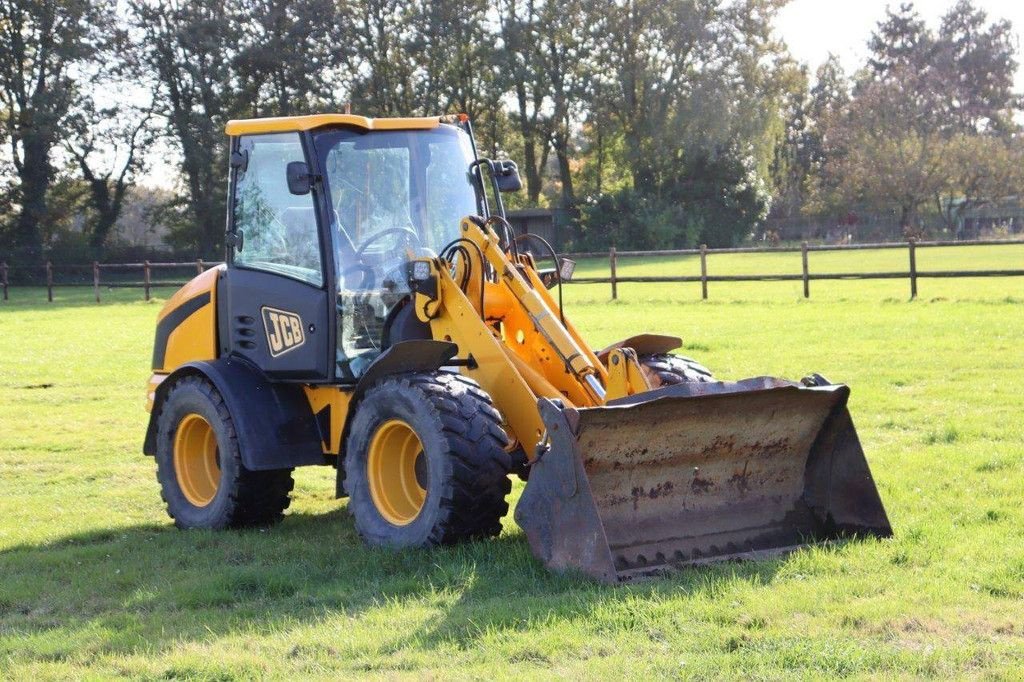 Radlader Türe ait JCB 406, Gebrauchtmaschine içinde Antwerpen (resim 8)