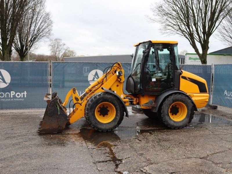 Radlader of the type JCB 406, Gebrauchtmaschine in Antwerpen (Picture 1)