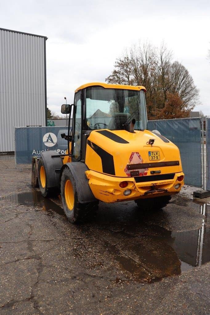 Radlader Türe ait JCB 406, Gebrauchtmaschine içinde Antwerpen (resim 4)