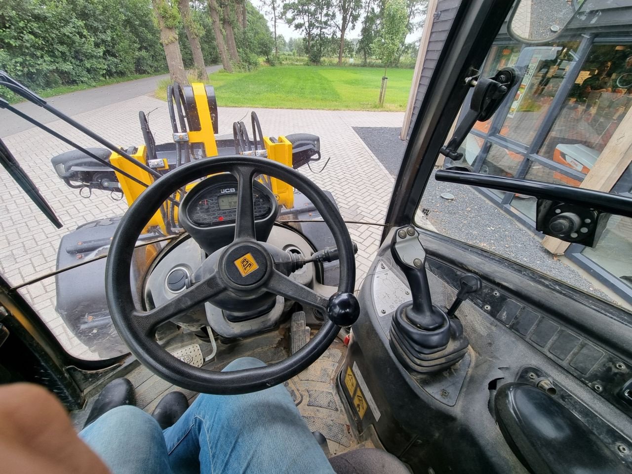 Radlader typu JCB 407, Gebrauchtmaschine w Lunteren (Zdjęcie 11)