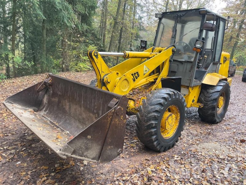 Radlader of the type JCB 408, Gebrauchtmaschine in Düsseldorf (Picture 1)