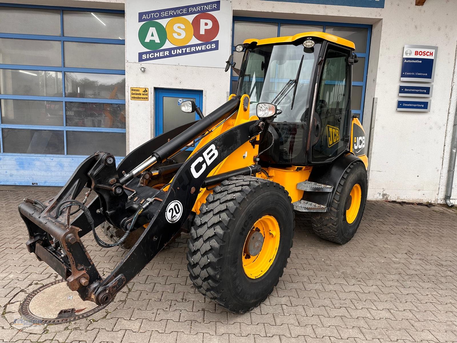 Radlader del tipo JCB 409 Agri, Gebrauchtmaschine en Massing (Imagen 2)