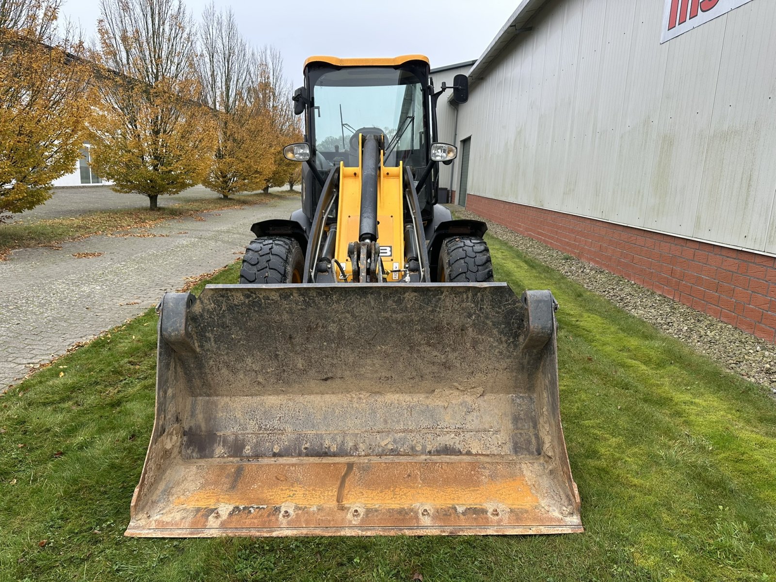 Radlader del tipo JCB 409 Radlader / Hoflader inkl. Hydr. SWE, Palettengabel, Klappschaufel, Gebrauchtmaschine In Wagenfeld (Immagine 5)