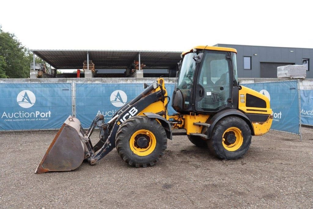 Radlader типа JCB 409, Gebrauchtmaschine в Antwerpen (Фотография 1)