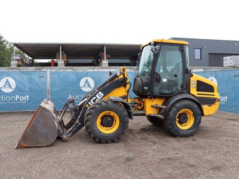 Radlader tip JCB 409, Gebrauchtmaschine in Antwerpen (Poză 1)