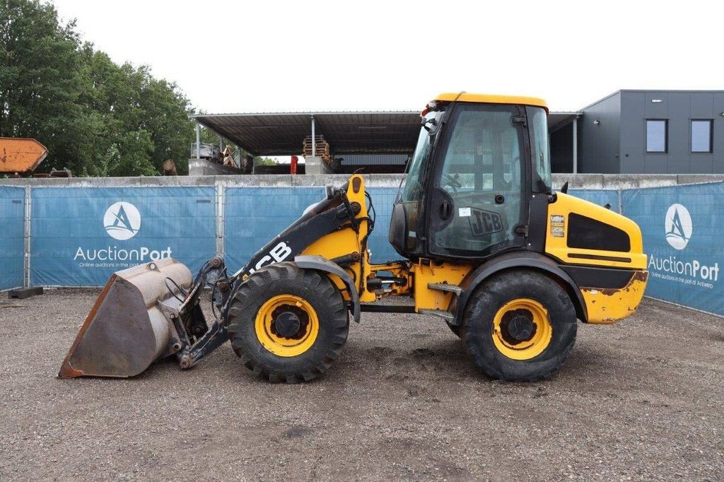 Radlader des Typs JCB 409, Gebrauchtmaschine in Antwerpen (Bild 2)