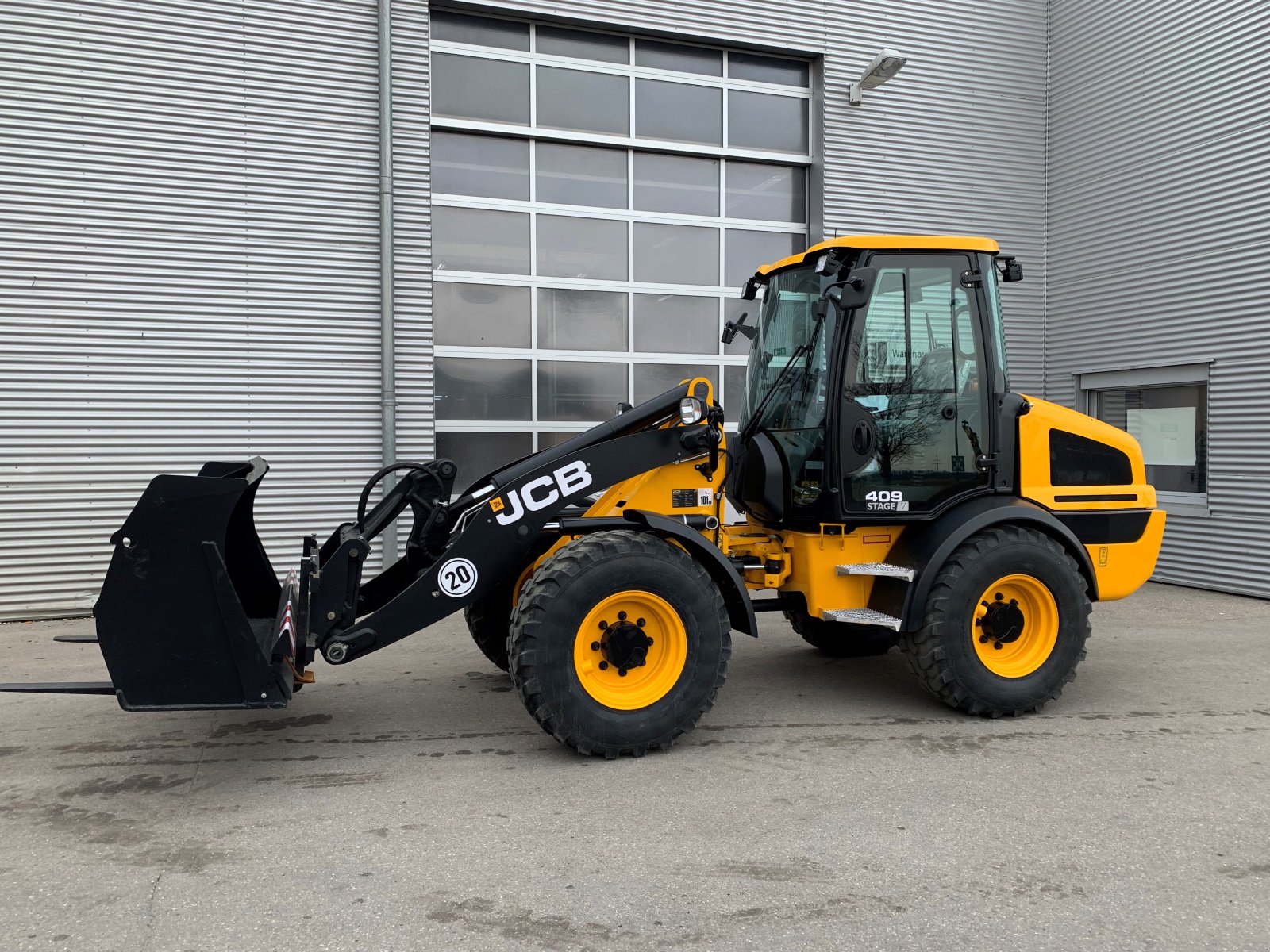 Radlader del tipo JCB 409, Neumaschine en Heimstetten (Imagen 1)