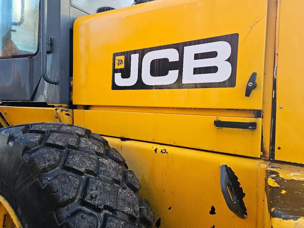 Radlader van het type JCB 410 loader 8100 uur bak en lepels shovel, Gebrauchtmaschine in Scherpenzeel (Foto 3)