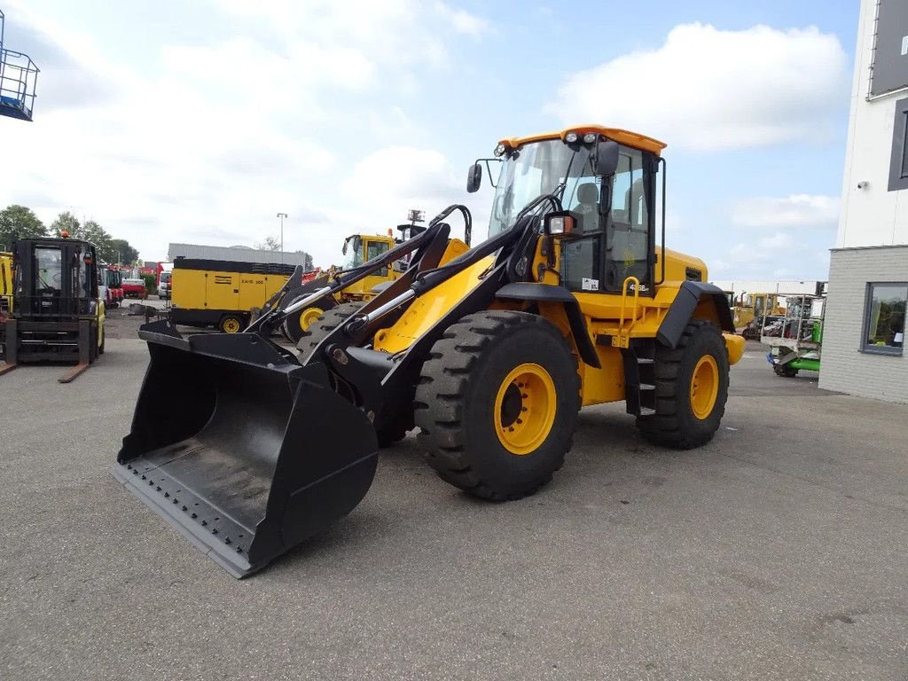 Radlader des Typs JCB 426E, Gebrauchtmaschine in Zutphen (Bild 1)