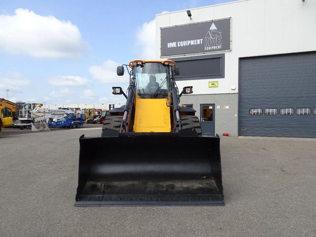 Radlader des Typs JCB 426E, Gebrauchtmaschine in Zutphen (Bild 5)