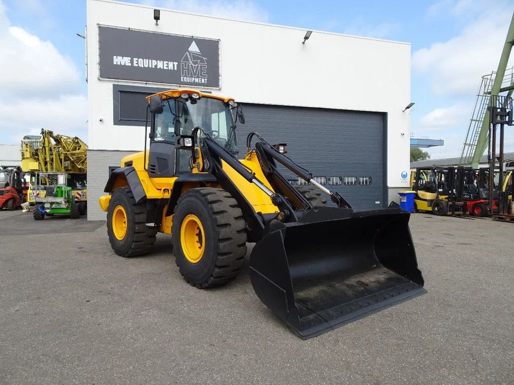 Radlader des Typs JCB 426E, Gebrauchtmaschine in Zutphen (Bild 2)