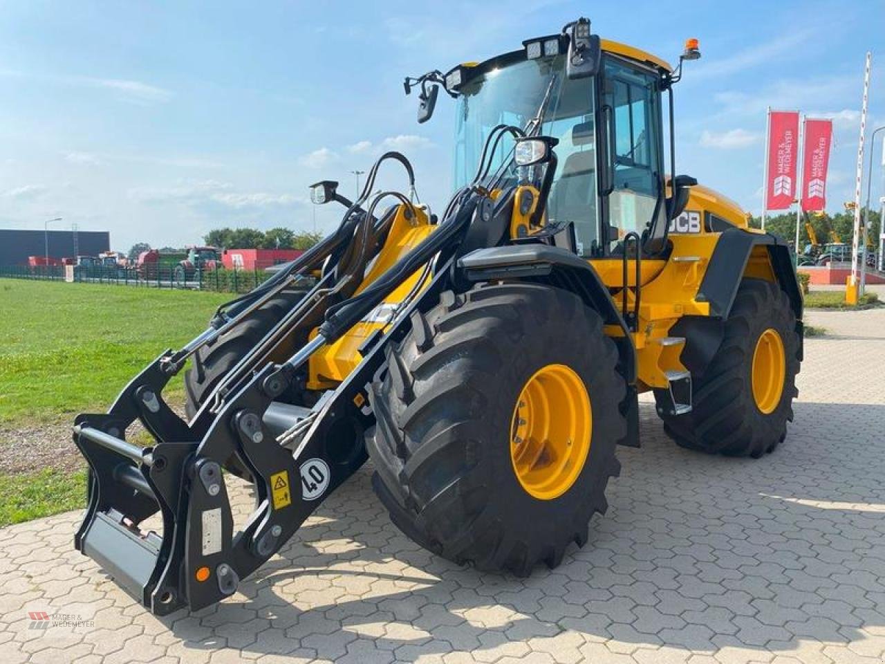 Radlader van het type JCB 427 AGRI, Neumaschine in Oyten (Foto 1)