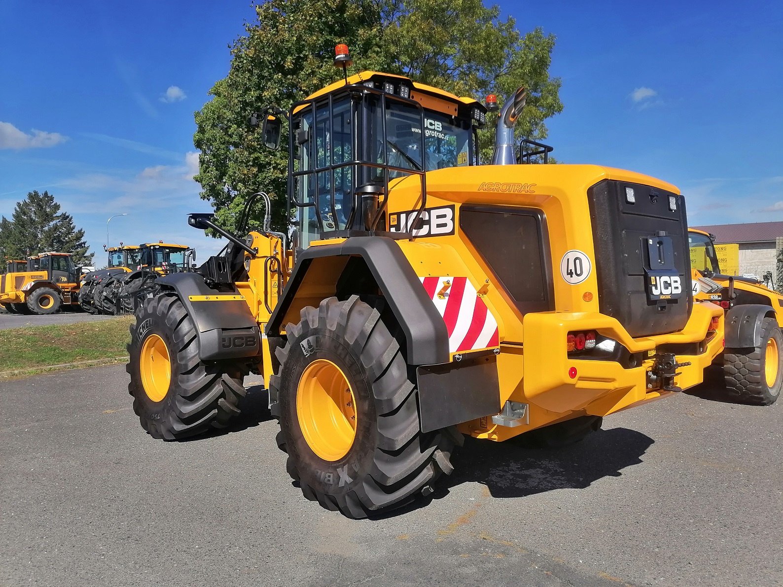 Radlader типа JCB 427 HT Agri, Gebrauchtmaschine в Roudnice nad Labem (Фотография 2)