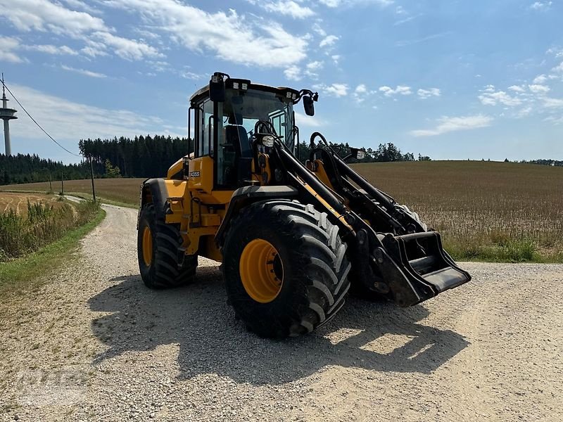 Radlader des Typs JCB 435S Agri, Gebrauchtmaschine in Pfeffenhausen (Bild 3)