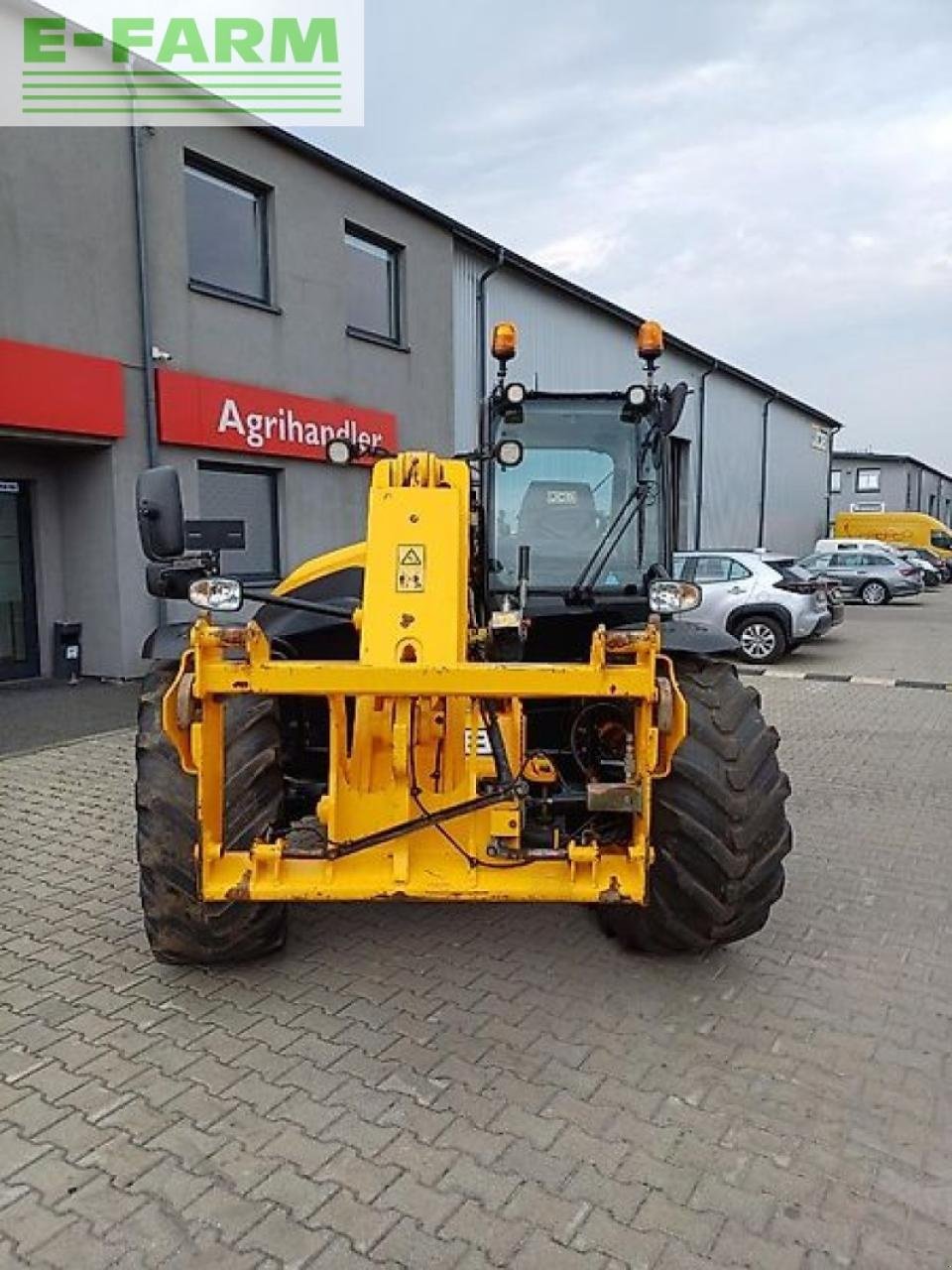 Radlader van het type JCB 541-70 agri super, Gebrauchtmaschine in SKARBIMIERZ – OSIEDLE (Foto 2)