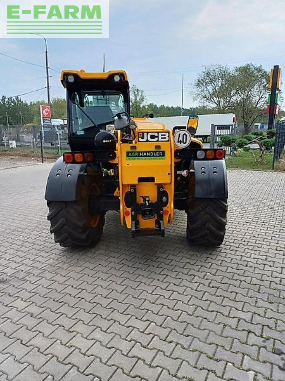 Radlader des Typs JCB 541-70 agri super, Gebrauchtmaschine in SKARBIMIERZ – OSIEDLE (Bild 4)