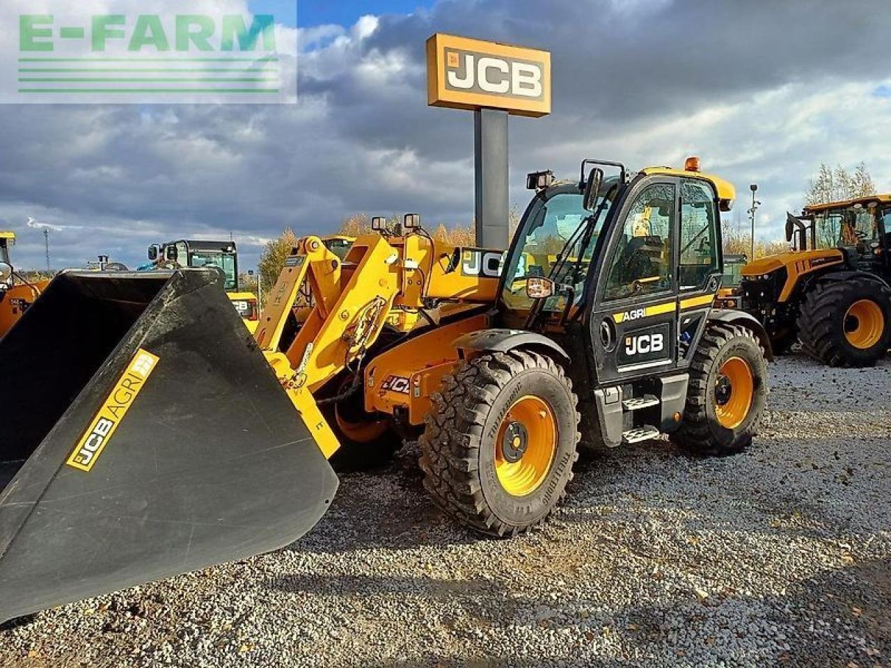 Radlader от тип JCB 542-70 agri, Gebrauchtmaschine в SKARBIMIERZ – OSIEDLE (Снимка 1)