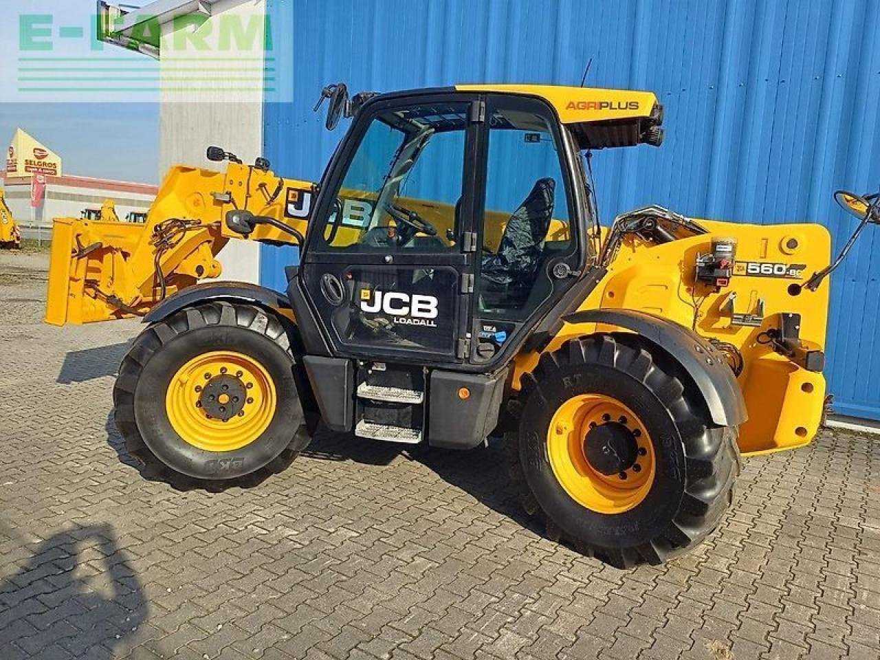 Radlader a típus JCB 560-80 agriplus, Gebrauchtmaschine ekkor: SKARBIMIERZ – OSIEDLE (Kép 3)