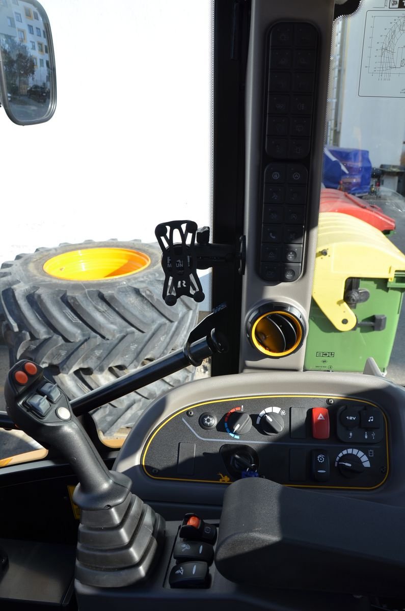 Radlader tipa JCB Teleskopradlader TM320S, Neumaschine u Wien (Slika 11)