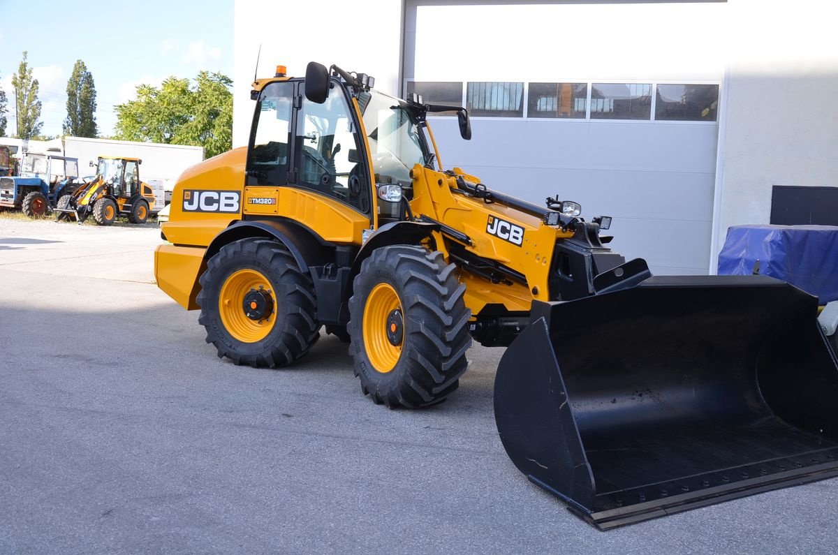 Radlader Türe ait JCB Teleskopradlader TM320S, Neumaschine içinde Wien (resim 12)