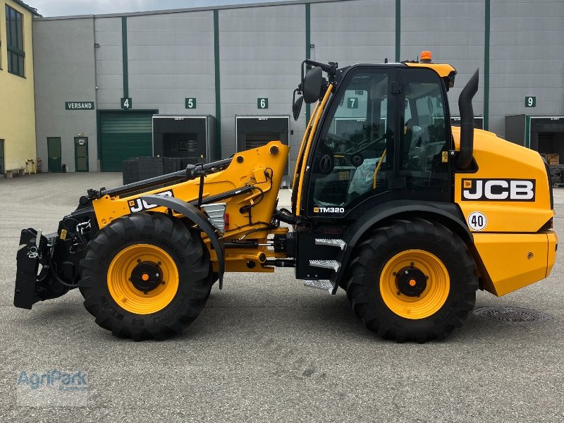 Radlader van het type JCB TM 320 AGRI, Gebrauchtmaschine in Kirchdorf (Foto 1)