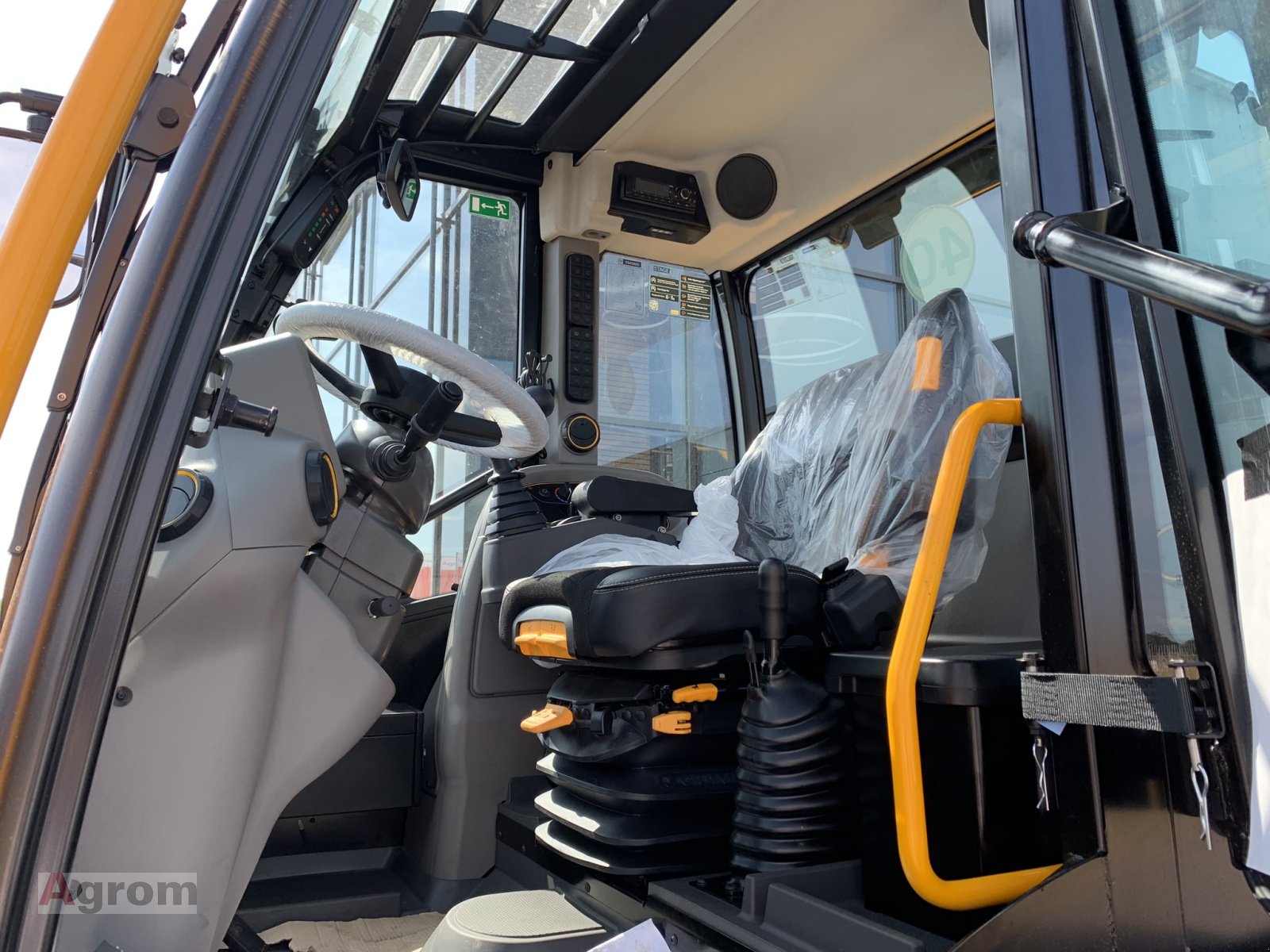 Radlader του τύπου JCB TM 320 S, Neumaschine σε Meißenheim-Kürzell (Φωτογραφία 13)