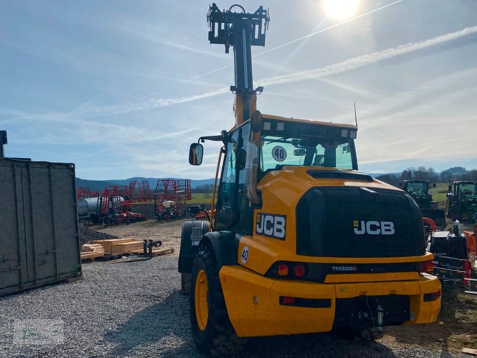 Radlader des Typs JCB TM 320 S, Gebrauchtmaschine in Bad Kötzting (Bild 4)