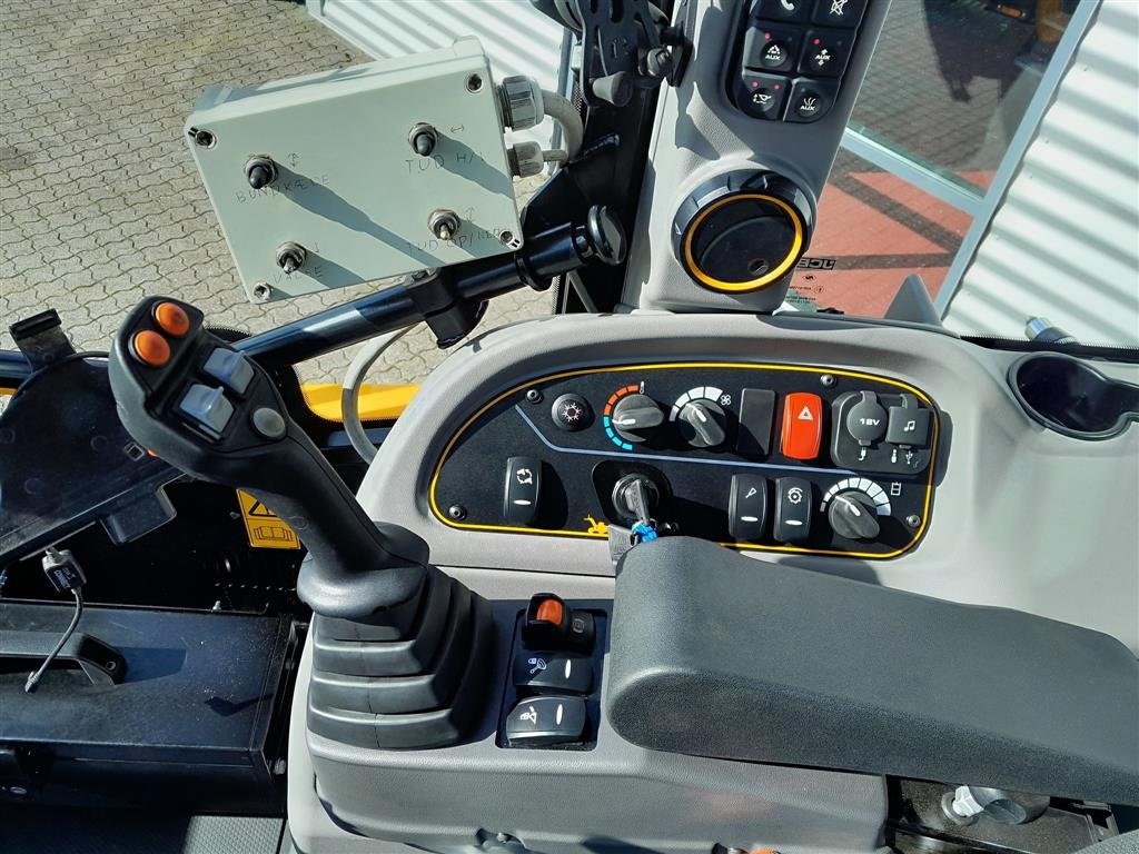 Radlader des Typs JCB TM 420 S, Gebrauchtmaschine in Horsens (Bild 7)