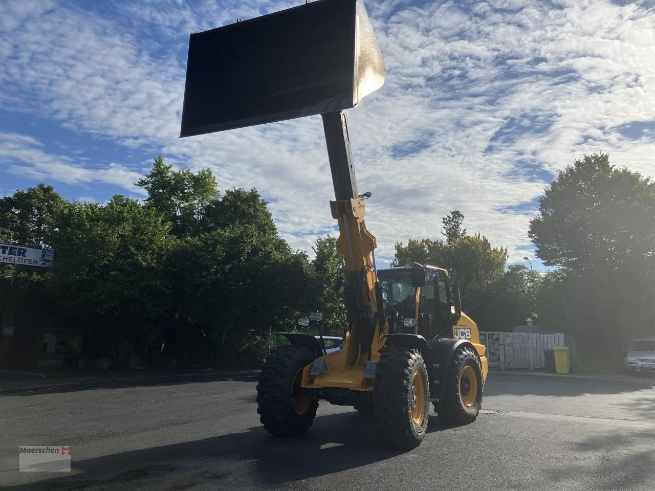 Radlader des Typs JCB TM 420, Neumaschine in Tönisvorst (Bild 2)