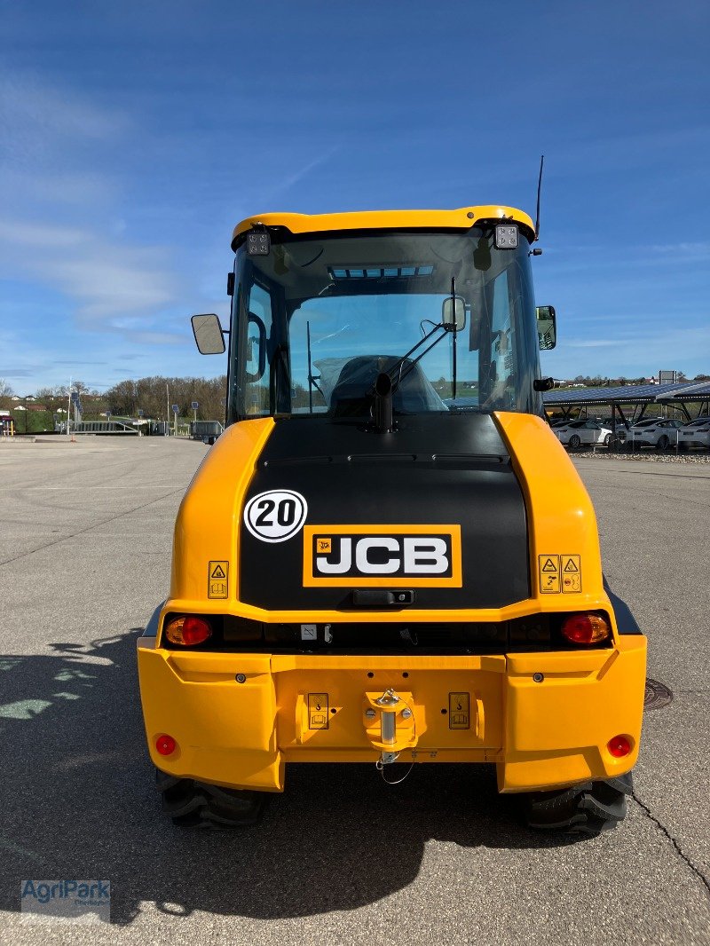 Radlader des Typs JCB TM220 Agri, Neumaschine in Kirchdorf (Bild 5)