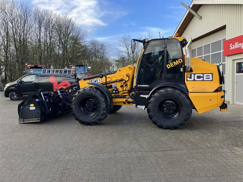 Radlader от тип JCB TM320 S Agri Telemaster, læssemaskine., Gebrauchtmaschine в Spøttrup (Снимка 3)