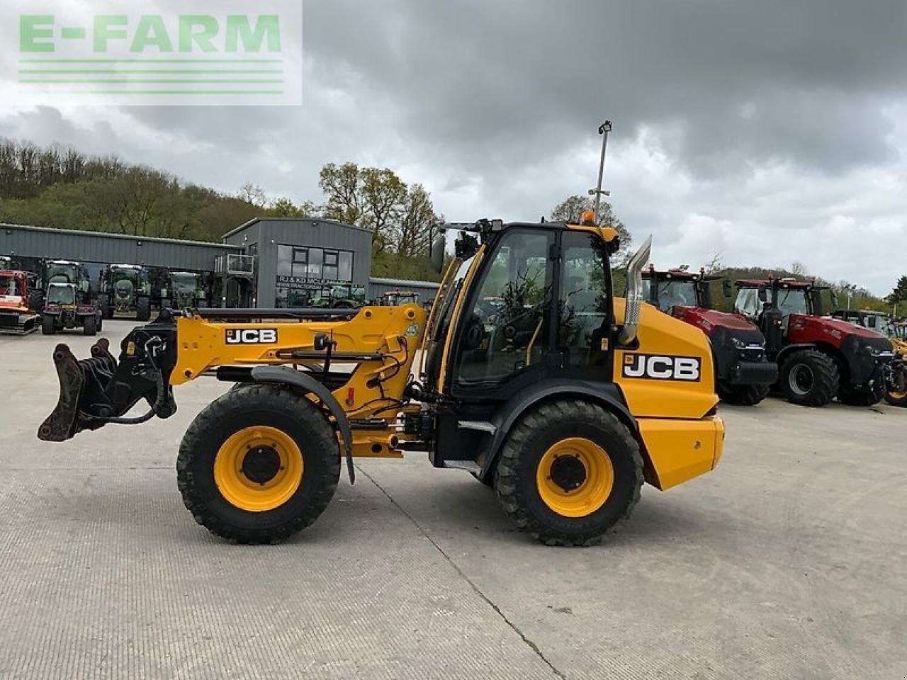 Radlader van het type JCB tm320s contractor pro pivot steer (st19094), Gebrauchtmaschine in SHAFTESBURY (Foto 2)