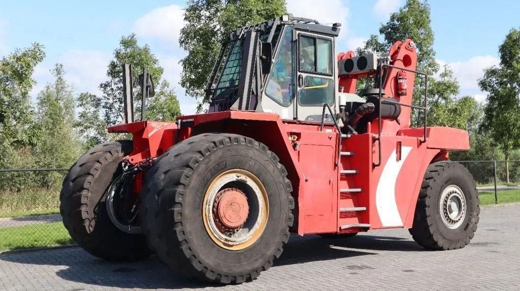 Radlader tipa Kalmar RTD 1623 LOG GRAPPLE LOG STACKER, Gebrauchtmaschine u Marknesse (Slika 5)