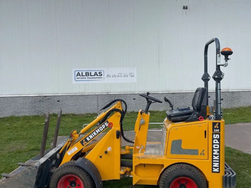 Radlader van het type Knikmops 100 kniklader Loader Nieuwstaat 149 uur met bak en lepels, Gebrauchtmaschine in Kwintsheul (Foto 1)