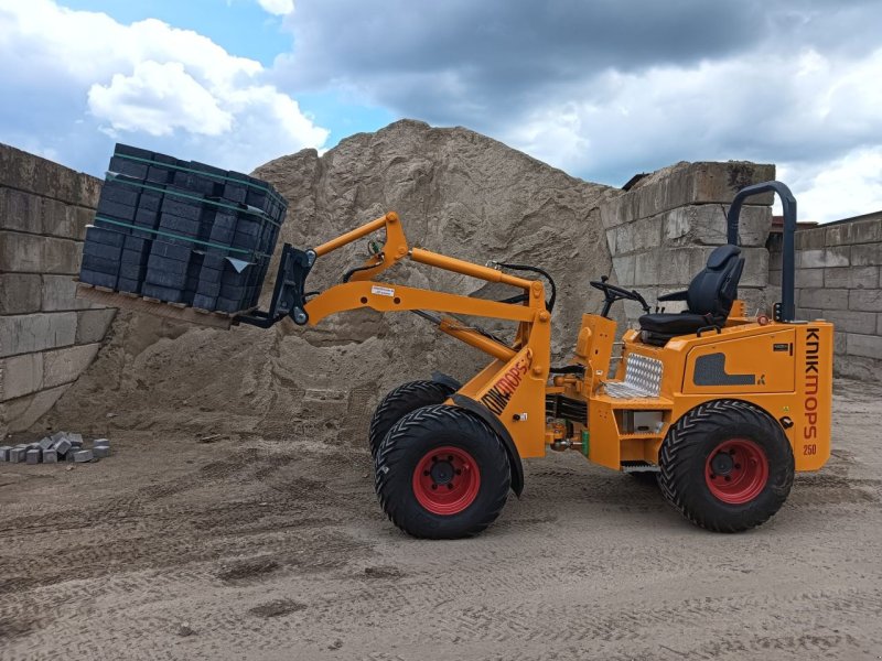 Radlader des Typs Knikmops 250, Neumaschine in Lunteren